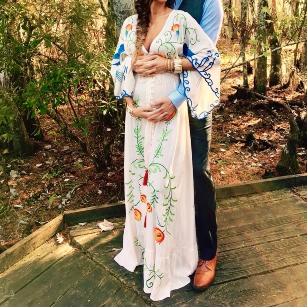 Fabulous flowing bird & heart embroidered white kimono maxi Maternity Dress - Picture 4 of 8